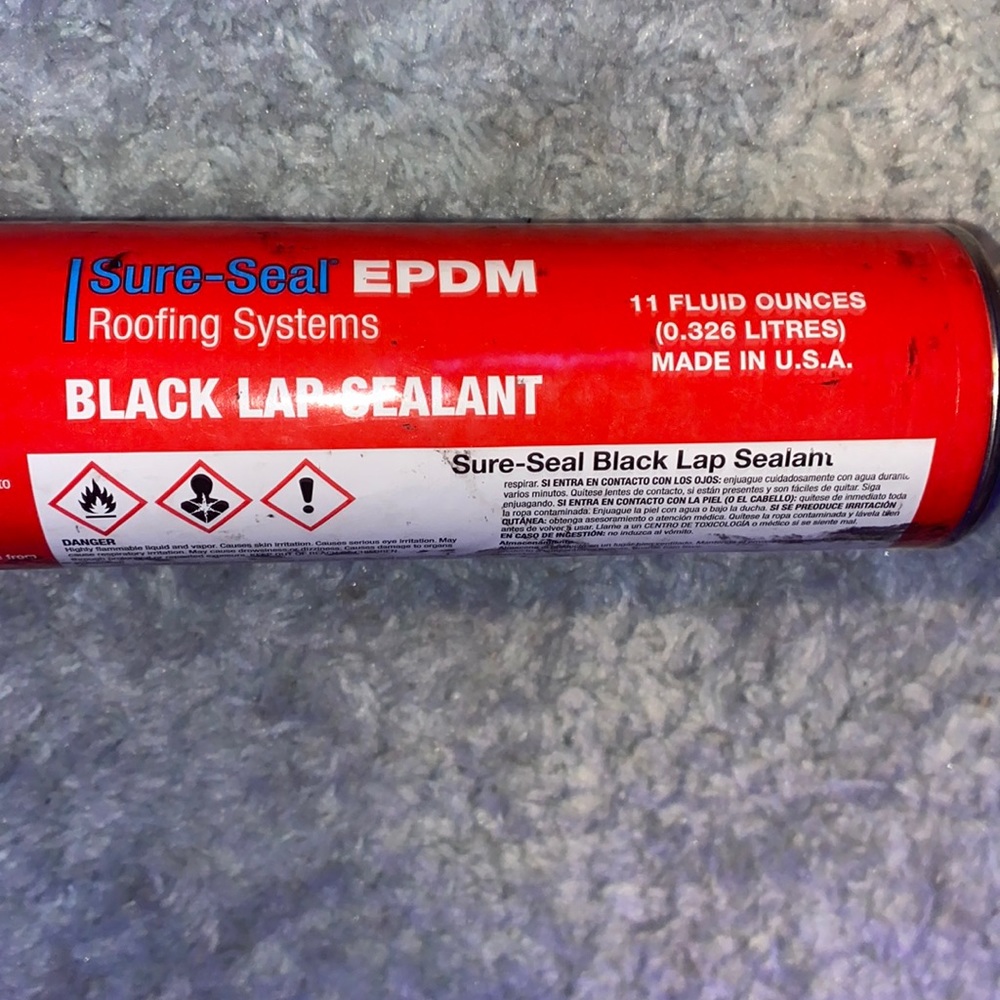 NEW Carlisle Syntec Systems Sure seal EPDM Roofing Systems Black Lap Sealant 11z